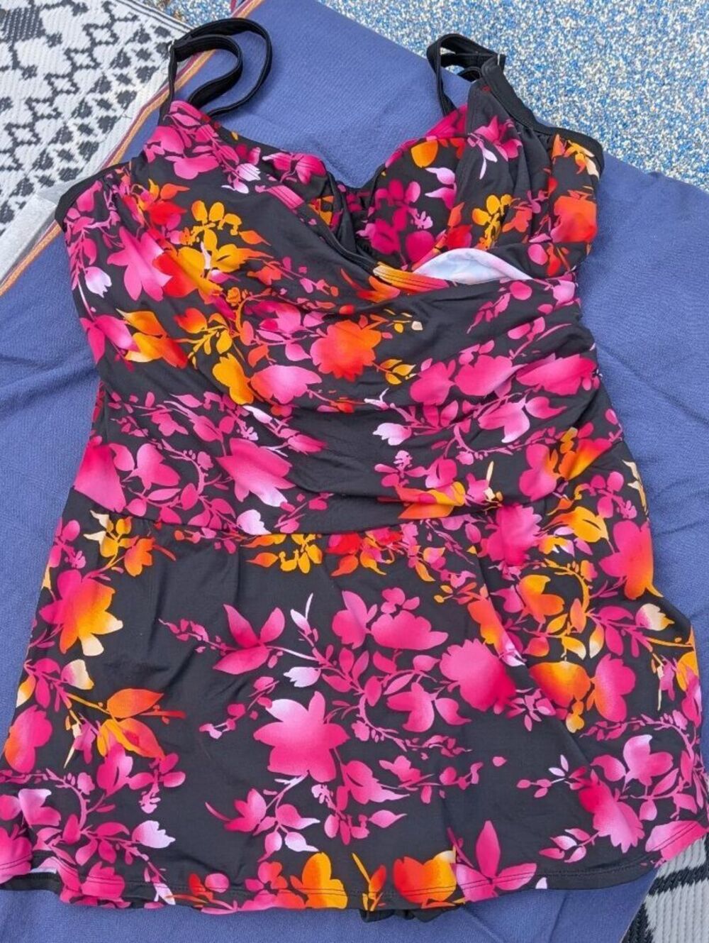 Suit Yourself Size 20W Slender Floral Tankini Swimsuit Black Pink Tummy Control